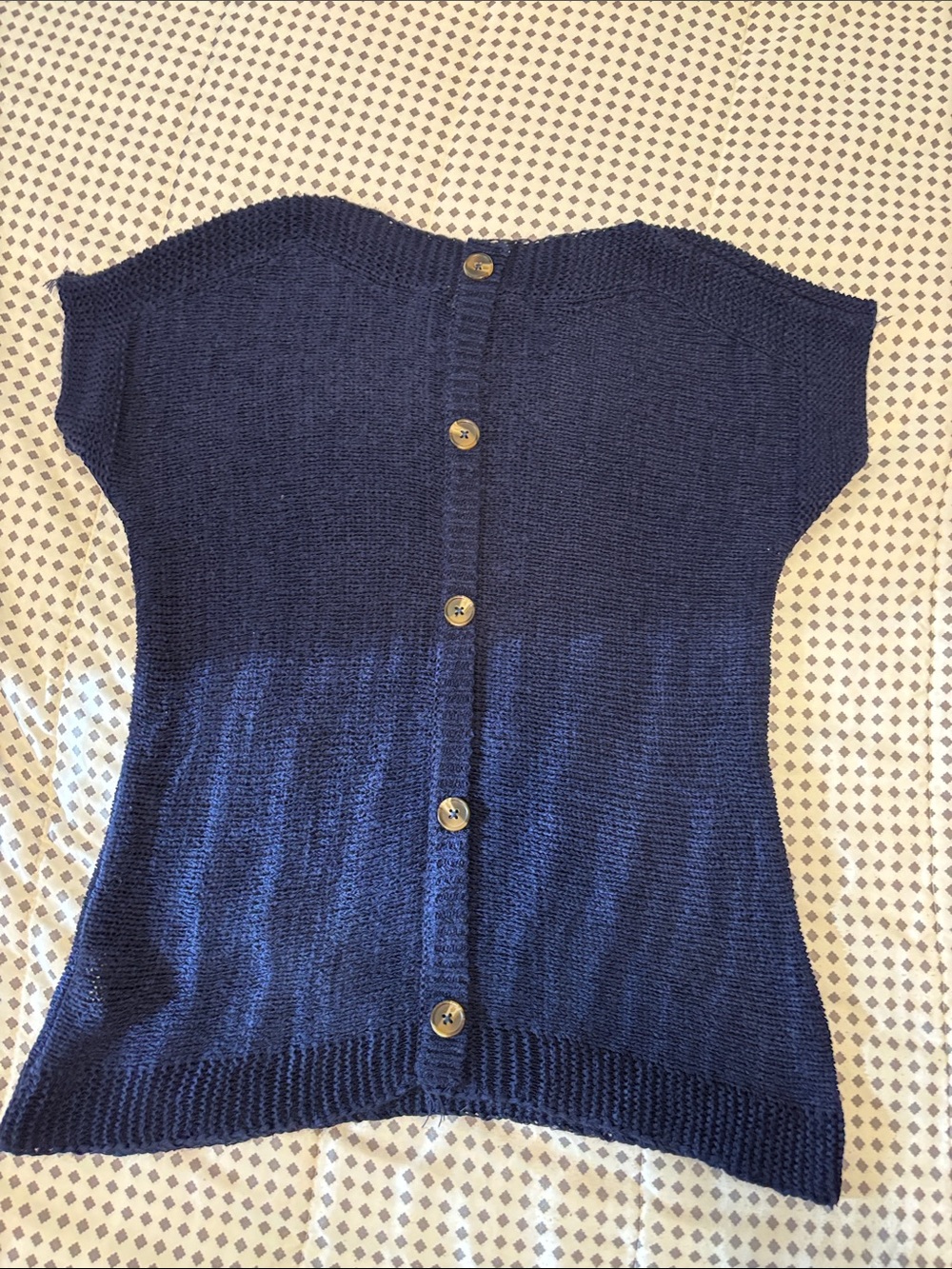 Cable & Gauge Navy Button-Back Short Sleeve Knit Sweater